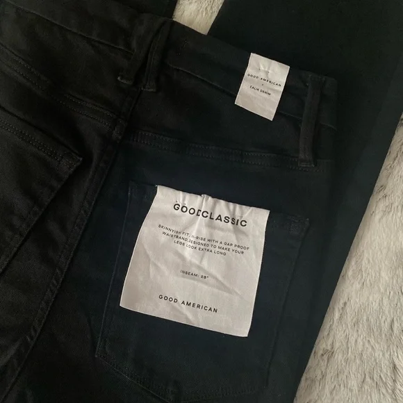 Good American High Rise Straight Leg JeansGood American Good Classic Jeans